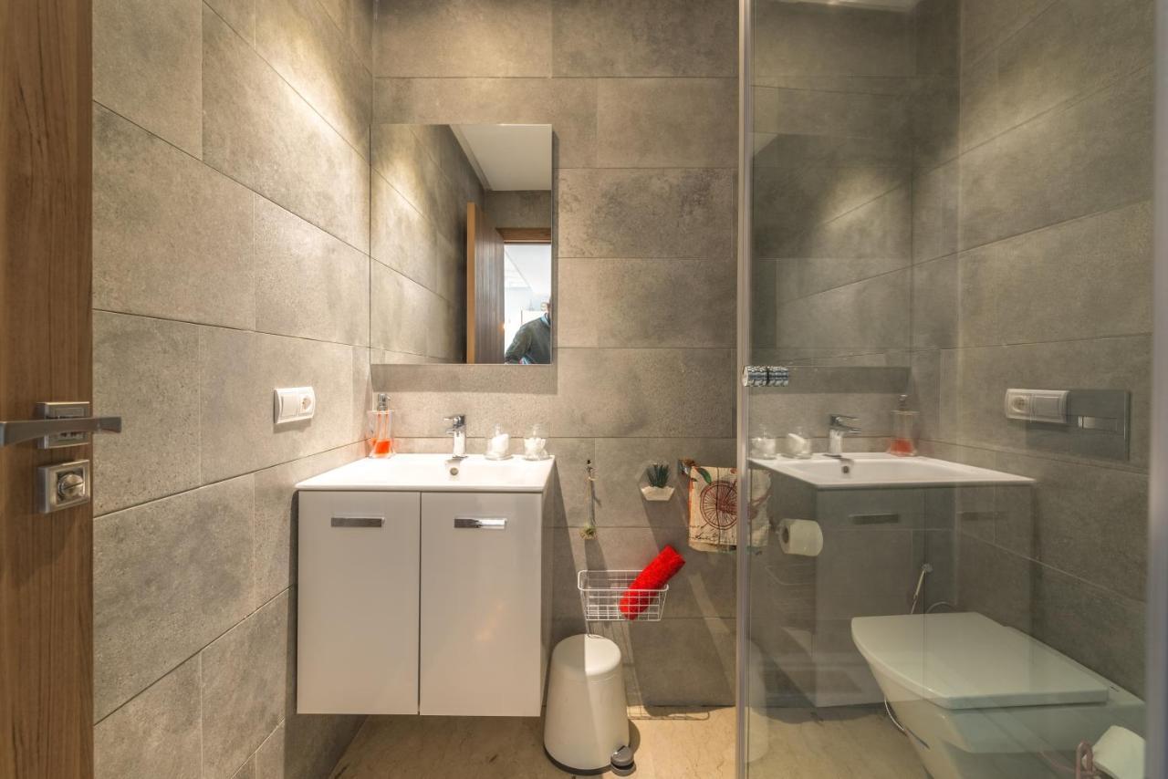 Apartment Comfortable & Elegant Flat In A Lively Place By Shortstaymaroc *