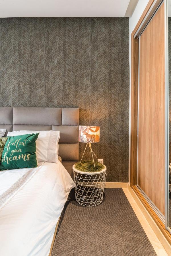 Apartamento Comfortable & Elegant Flat In A Lively Place *