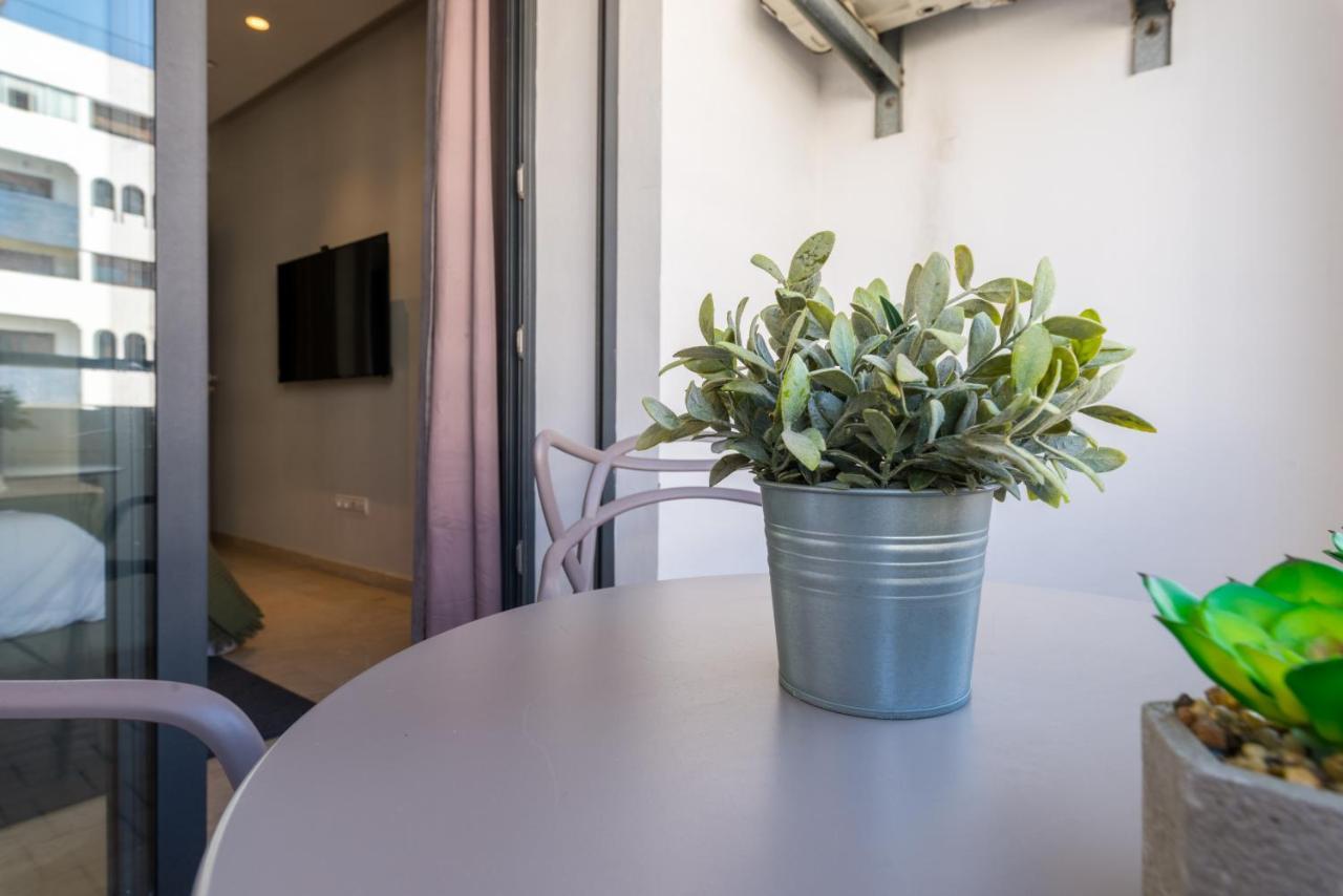 Comfortable & Elegant Flat In A Lively Place Casablanca