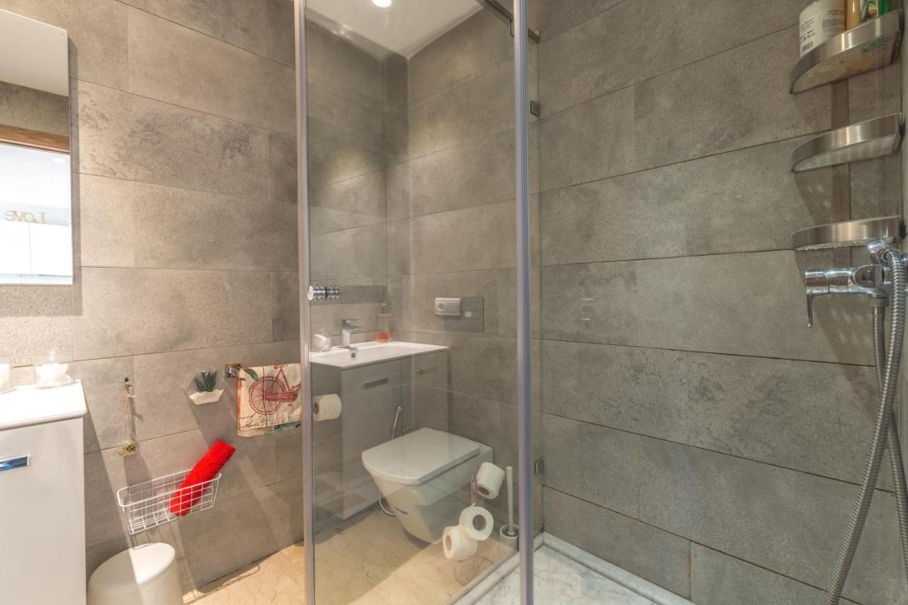 Apartamento Comfortable & Elegant Flat In A Lively Place